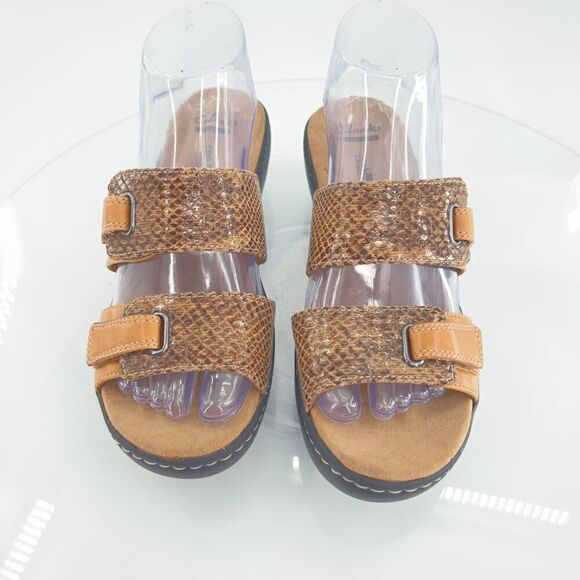 Clarks Women's Delana Fenela Sandal Size 8 Strappy Slide  Leather Casual Shoe - Picture 4 of 14